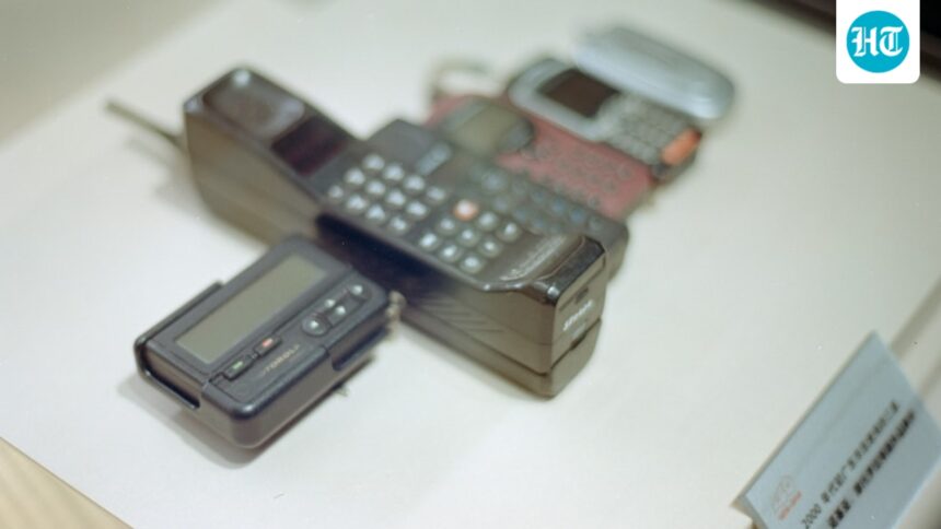 is-the-use-of-satellite-phones-banned-in-india?-limitations-explained