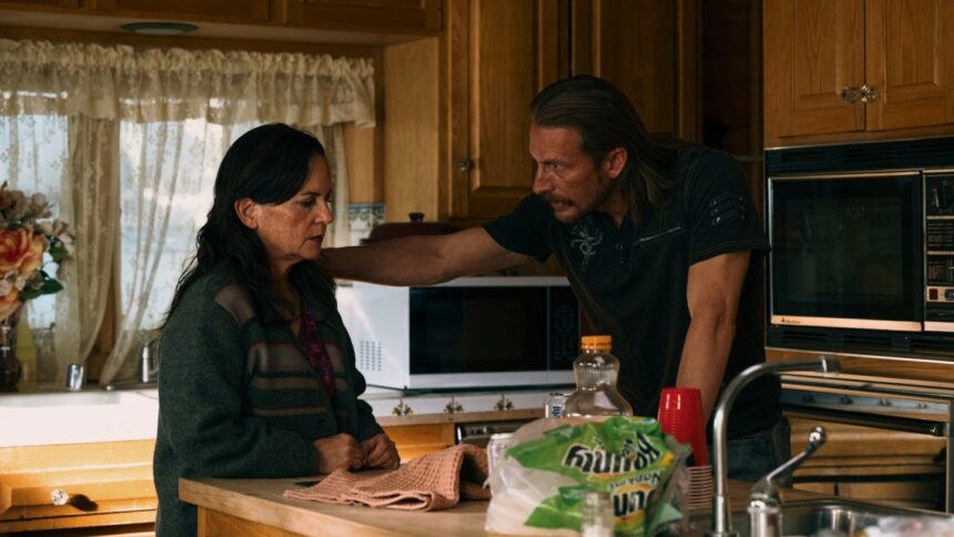 the-“ecstasy”-pooping-pig-starts-a-war-on-drugs,-with-street-stuck-in-the-middle