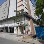 parking-paradox:-empty-lots,-choked-streets