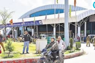 us-citizen,-kolkata-origin-aide-detained-with-satellite-phone-at-srinagar-airport