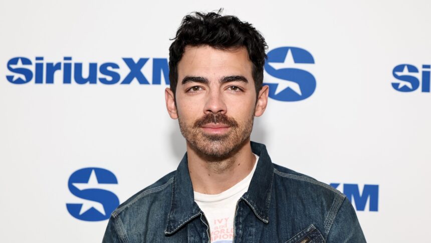 who-is-tatiana-gabriella?-5-things-to-know-about-joe-jonas’-new-girlfriend