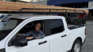 i-used-to-be-a-hollywood-writer-now-i-pull-the-wood-from-home-depot-it’s-an-upgrade.