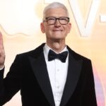 apple-ceo-tim-cook-will-step-down-and-appoint-john-ternos-as-new-leader