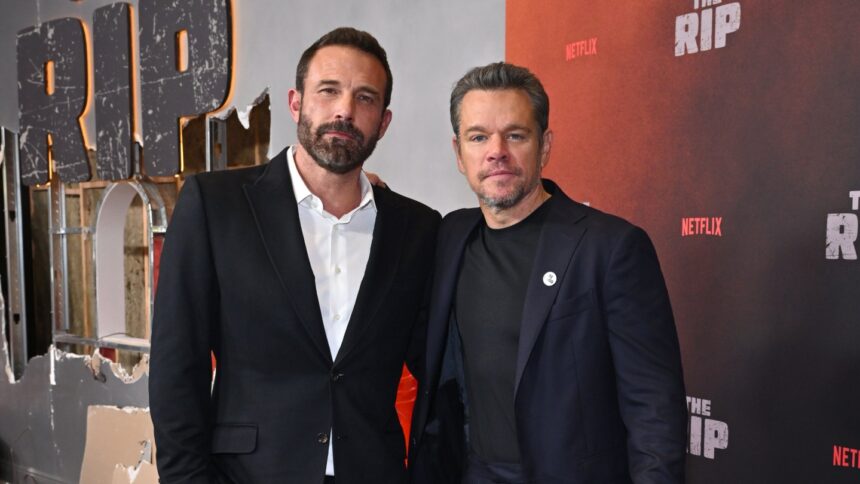 ben-affleck-and-matt-damon-receive-an-award-in-honor-of-robin-williams’-“good-will-hunting”-pal.