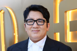 south-korean-police-seek-to-arrest-bts-founder-bang-si-hyuk