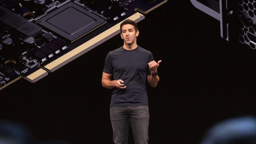 who-is-john-ternos?-5-things-to-know-about-tim-cook’s-successor-as-apple-ceo