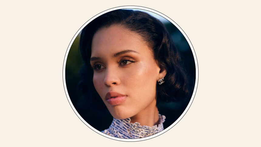 fashion-and-lifestyle-creator-nara-smith-signs-with-collection-(exclusive)