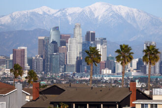 los-angeles-reduces-film-permit-fees,-but-only-for-small-projects