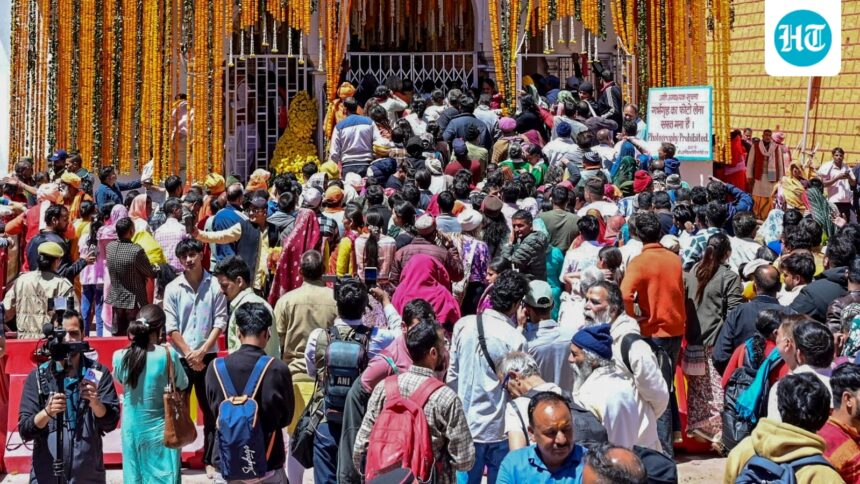 “no-rollers,-no-phones,-no-drones”-at-kedarnath-temple;-list-of-items-and-activities-prohibited-as-the-yatra-begins-today