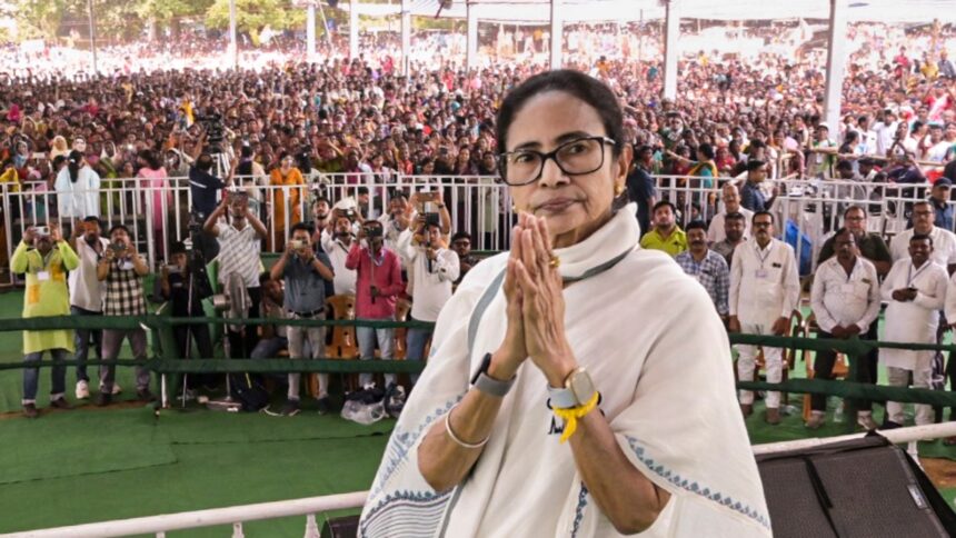 ‘democracy-cannot-be-jeopardized’:-supreme-court-raps-mamata-banerjee-over-i-pac-raid
