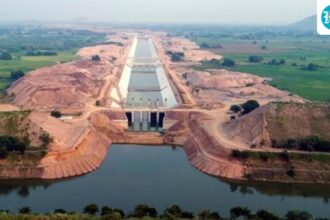 telangana-hc-continues-to-take-action-against-kcr-and-3-others-based-on-kaleshwaram-committee-report