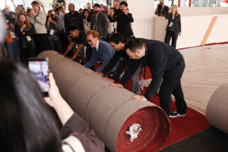 turns-out-the-oscars-didn’t-ruin-the-red-carpet-after-all