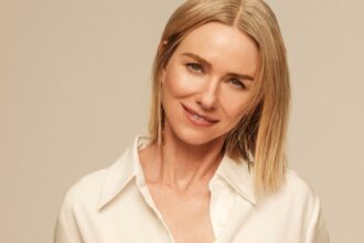 naomi-watts-plays-ballet-legend-margot-fontaine-in-margot-&-rudi