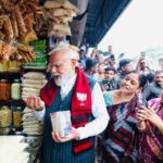 ‘jhalmuri-maine-khayi,-lekin-jhal-tmc-ko-lagi-hai’:-pm-modi’s-jibe-at-tmc