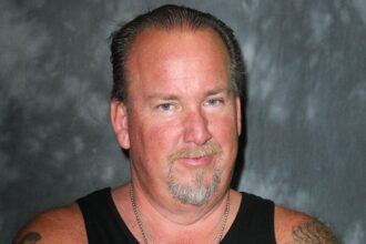 darrell-sheets-net-worth:-how-much-money-does-the-‘storage-wars’-star-make?