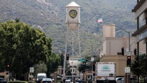 paramount’s-takeover-of-warner-bros.-gets-green-light-from-shareholders,-but-they-reject-david-zaslav’s-pay-package
