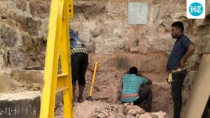 odisha:-asi-has-started-removing-sand-at-the-‘jagamohan’-of-konark-sun-temple-after-a-century