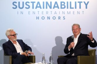 al-gore-reflects-on-20-years-since-‘an-inconvenient-truth’-and-explains-why-there-is-still-“a-lot-of-hope”-amid-the-climate-crisis