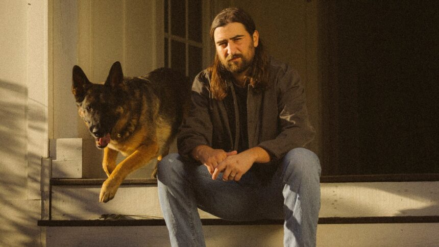 noah-kahan-proves-he’s-here-to-stay-on-vulnerable-new-album-‘the-great-divide’:-a-track-by-track-breakdown