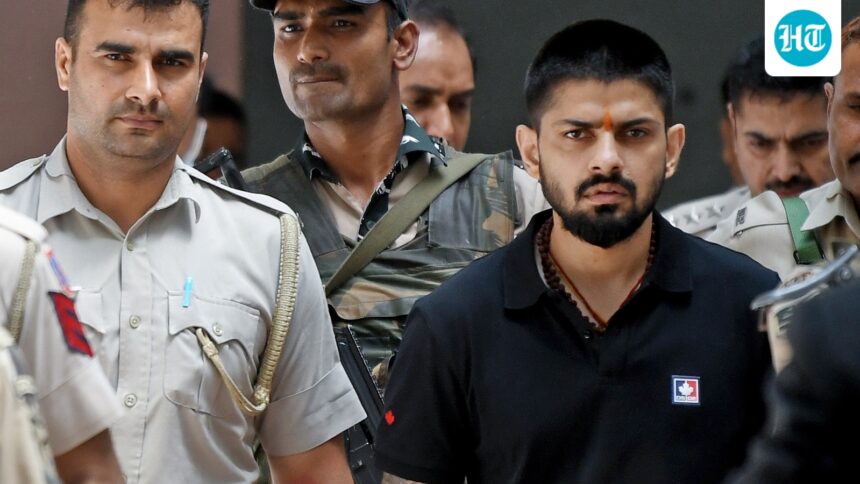 the-center-asks-zee5-to-stop-showing-‘lawrence-of-punjab’-over-concerns-of-glorification-of-lawrence-bishnoi