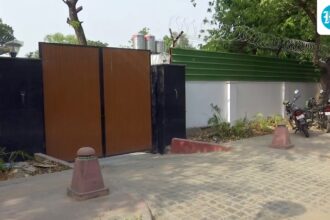 the-bjp’s-‘sheesh-mahal’-jibe-at-kejriwal-is-not-new-here’s-how-class-2.0-looks-like