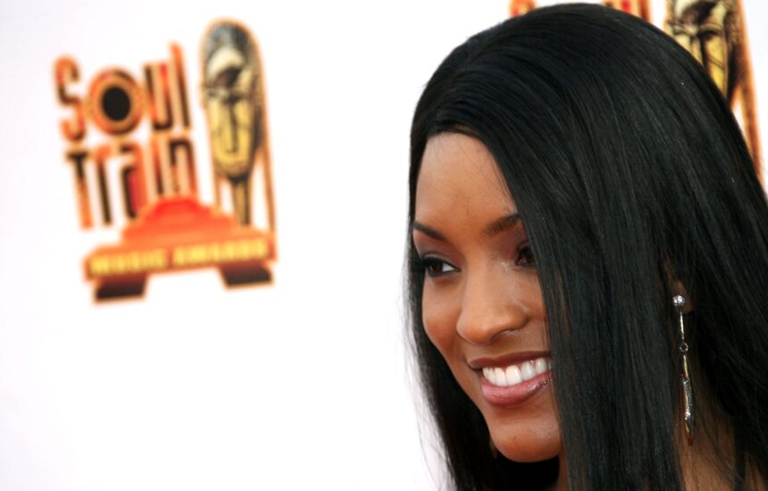 drew-sidora-claims-her-ex-husband-took-half-of-her