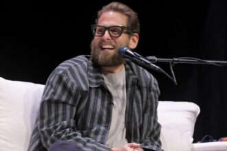 jonah-hill-“wasn’t-happy”-but-he-got-married,-became-a-father,-and-is-ready-to-be-funny-again
