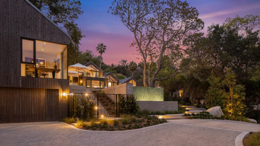 inside-new-$28m-studio-city-listing-developed-by-doug-prochilo-(husband-of-netflix’s-bela-bajaria)