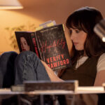 ‘verity’-trailer:-anne-hathaway-warns-dakota-johnson-about-‘darkness-ahead’-in-first-look-at-colleen-hoover’s-film-adaptation