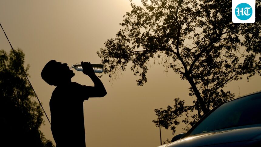 rains-are-likely-to-ease-in-delhi-today-with-temperature-rising-to-423-degrees-celsius,-33-degrees-celsius-above-normal.