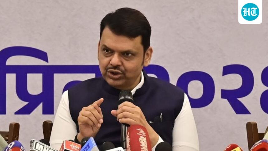 ‘he-was-an-extremist,-wanted-to-attack-hindus’:-fadnavis-on-man-who-stabbed-guards-on-mira-road
