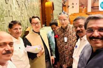 shashi-tharoor-rejects-kiren-rijiju’s-claim-of-‘approval’-of-congress-being-anti-women:-‘7-witnesses-who-can-confirm’