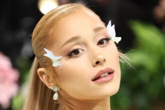 ariana-grande-new-album-“petal”:-release-date,-tracklist-and-all-updates