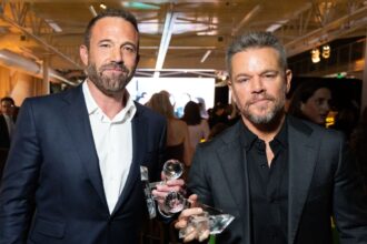 matt-damon-and-ben-affleck-hail-robin-williams-as-‘the-person-who-had-the-biggest-impact-on-our-careers’