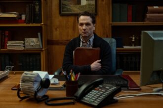 ‘widow’s-bay’-movie-review:-matthew-rhys-delivers-apple’s-creepy,-intriguing,-warm-and-ineffective-horror-comedy