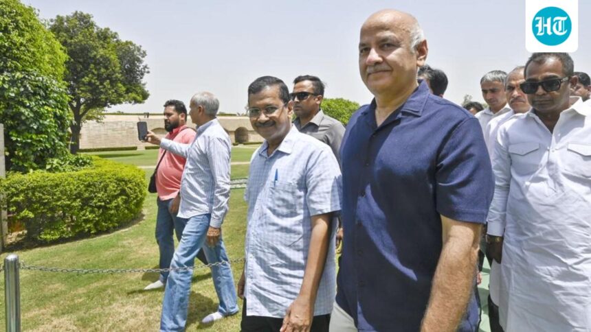 ‘one-more-last-chance’:-supreme-court-judge-sets-new-deadline-for-kejriwal,-sisodia
