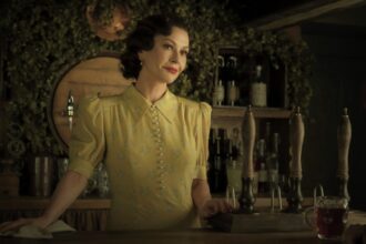 catherine-zeta-jones-joins-anthony-hopkins-for-first-look-at-welles’-‘a-visit-to-grandpa’-collection