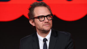 the-cw-strikes-streaming-deals-with-espn-and-roku