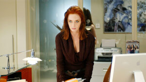 real-life-emily-from-‘the-devil-wears-prada’-publicly-reveals-her-identity-decades-after-the-movie