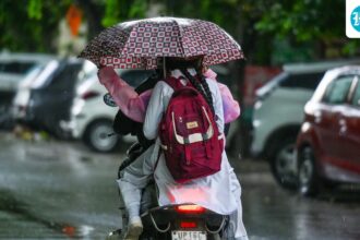 rain,-heatwave,-rain:-a-spell-of-humidity-keeps-delhi’s-april-weather-in-check,-bringing-a-possible-end-to-the-month
