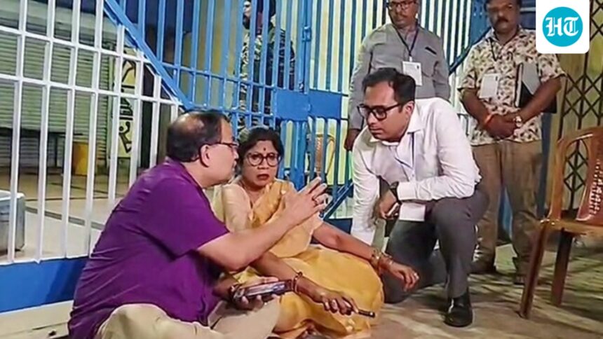 high-drama-in-kolkata-as-tmc-announces-polls-are-open-and-mamata-banerjee-will-arrive-soon