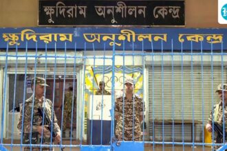 lead-pollster-overtakes,-most-expect-bjp-to-win,-says-mamata-guarding-electronic-voting-machines:-bengal-exit-poll-knot