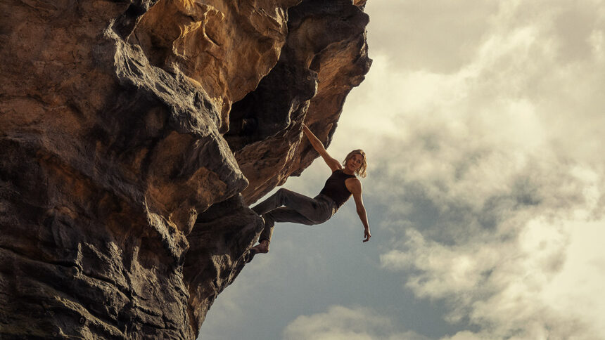 ‘apex’-writer-jeremy-robbins-breaks-down-charlize-theron’s-chart-topping-ending-on-netflix