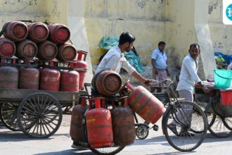 commercial-lpg-cylinder-prices-have-increased-by-nearly-rs-1,000,-check-prices-by-city-today