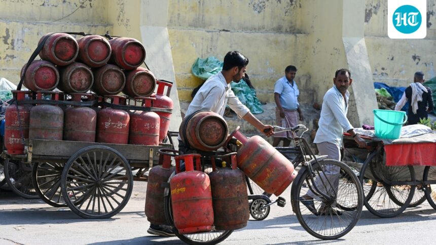 commercial-lpg-cylinder-prices-have-increased-by-nearly-rs-1,000,-check-prices-by-city-today