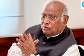 mallikarjun-kharge-breaks-silence-amid-leadership-change-uproar-in-karnataka:-‘no-date-set’