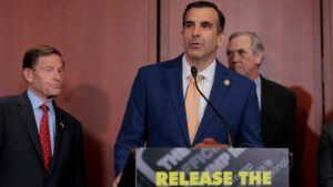 congressman-asks-fcc-to-deny-paramount’s-request-to-approval-foreign-ownership-(exclusive)