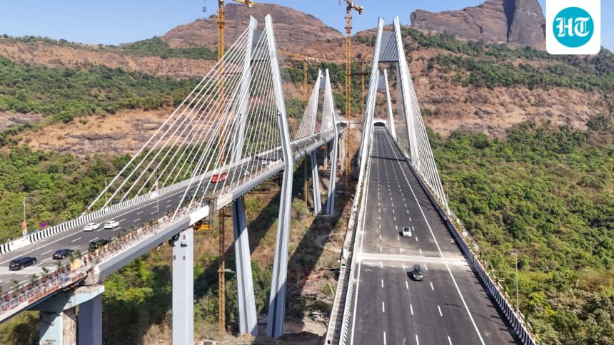 what-is-the-‘missing-link’-project-launched-on-mumbai-pune-expressway?-“engineering-marvel,”-he-explained.