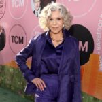jane-fonda-recalls-her-‘painful’-admiration-for-robert-redford-and-retracts-comment-on-streisand’s-oscars-honor:-‘bob-would-have-loved-that’