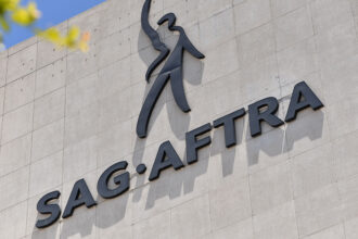 sag-aftra-agrees-to-tentative-working-deal-with-studios